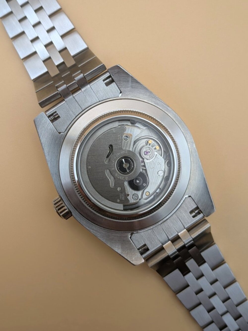 Seiko MOD | Roman Dial | NH35A automatic movement - Picture 5 of 11